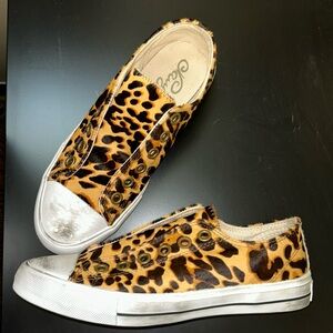 Naughty Monkey Shalomar Leopard slip on shoes sz 7.5 NWOT